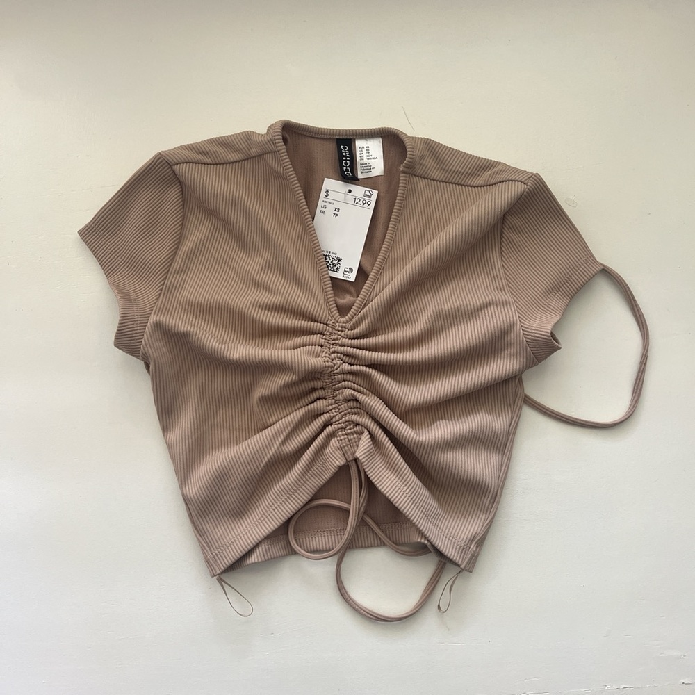 H&M brand Brown Ruched Top. Size extra small new with tags!
